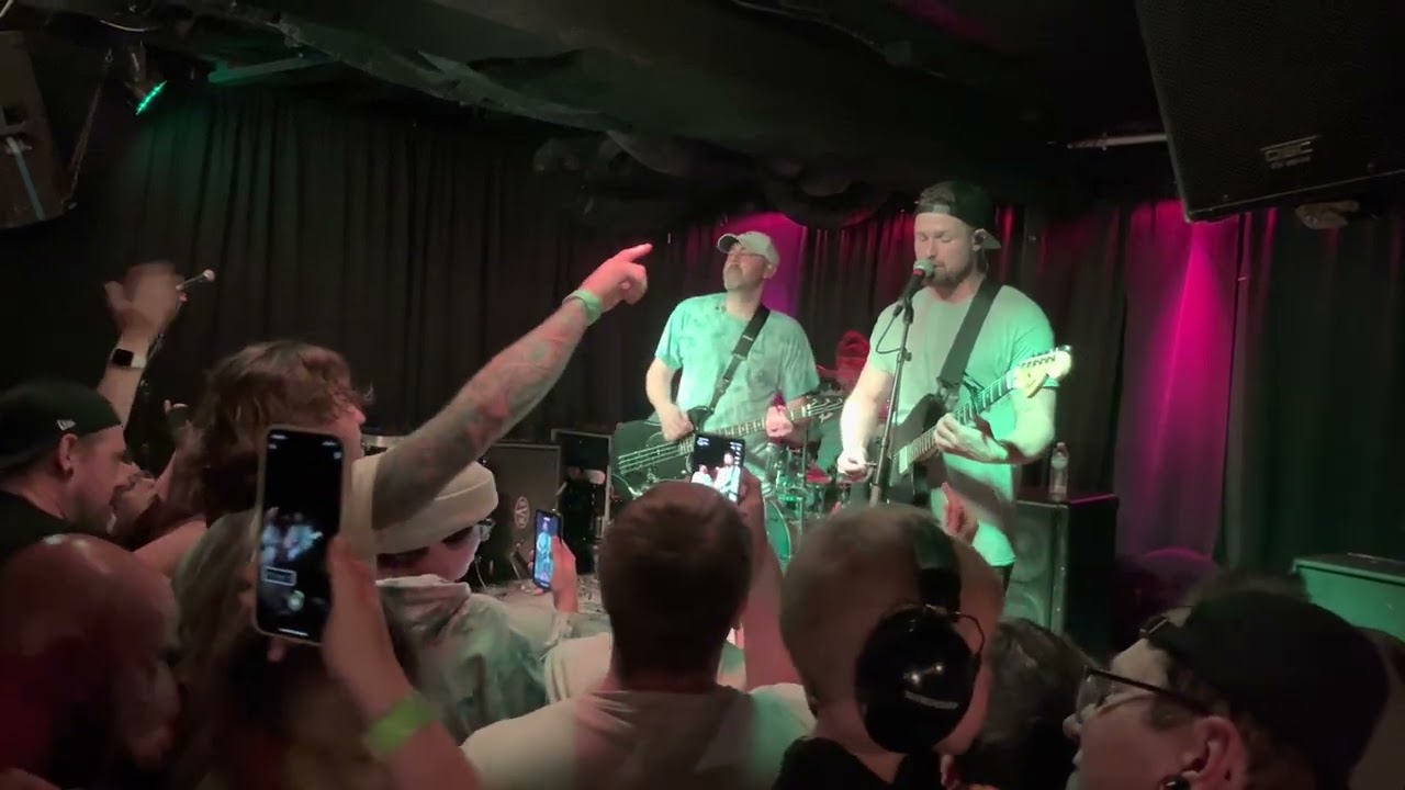 Driveways - Skeletons (Live) Columbus, OH July 8th, 2022