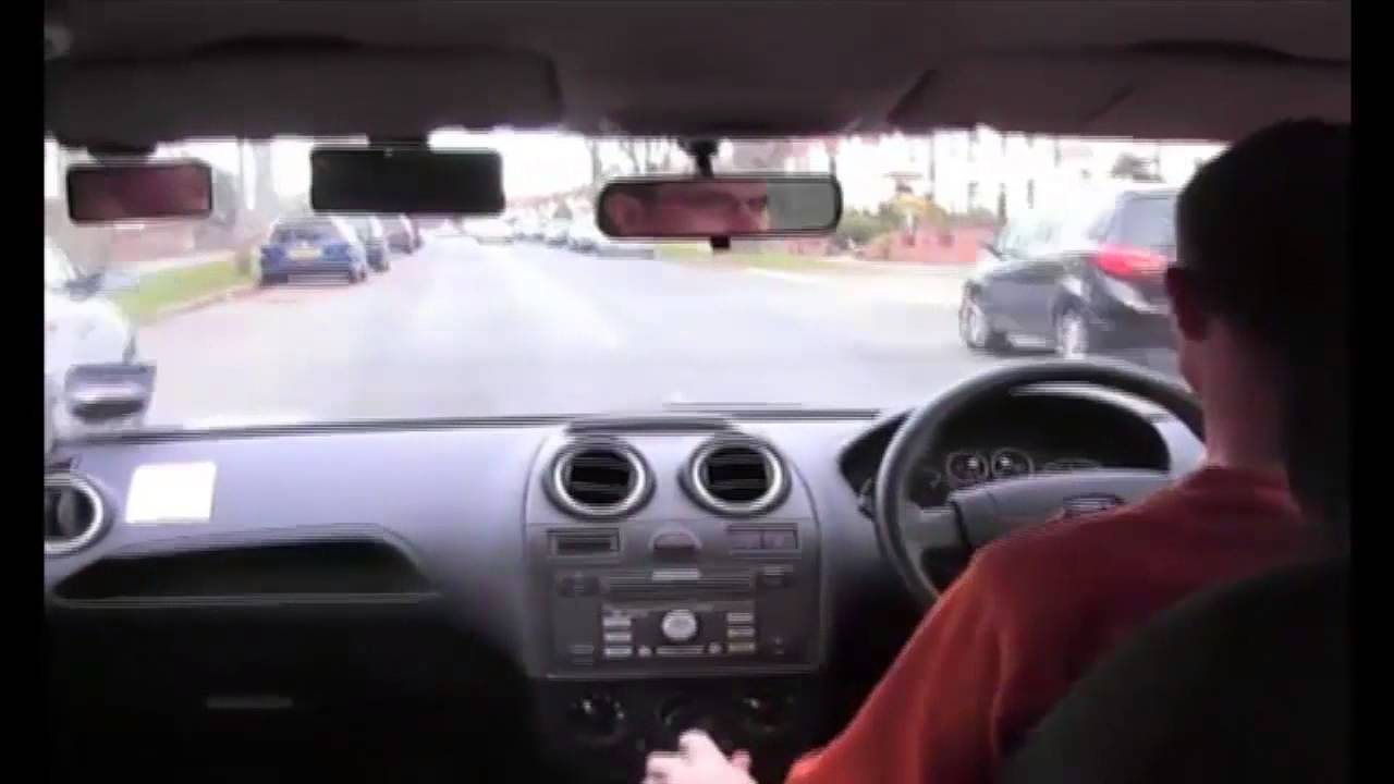 Driving Test Tips | How To Go Ahead At A Roundabout | Going Straight On At Roundabouts