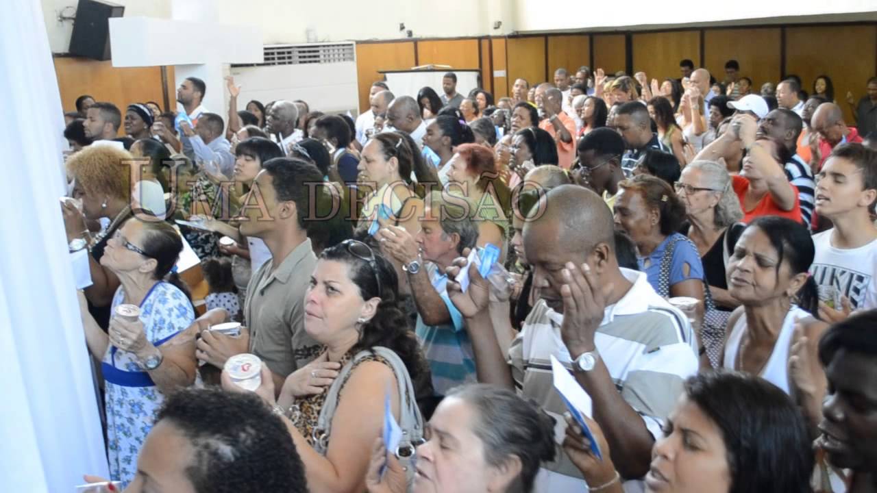 #AbroM&atilde;o