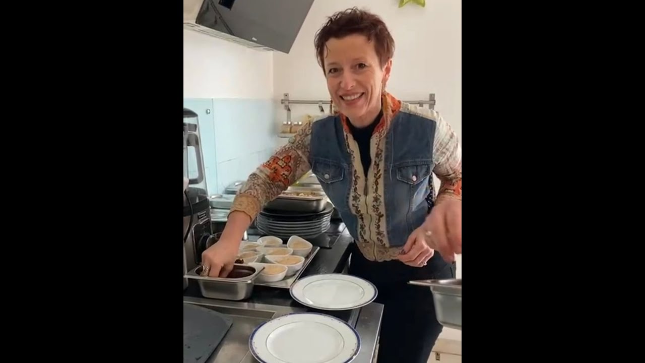Service traiteur à domicile par La Fourchette Crue