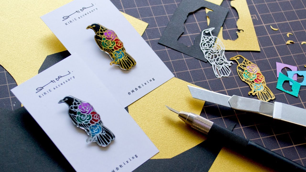 【切り絵×レジン】切り絵で作るバラとカラスのブローチ【ハンドメイドアクセサリー/paper cut art handmade accessory】