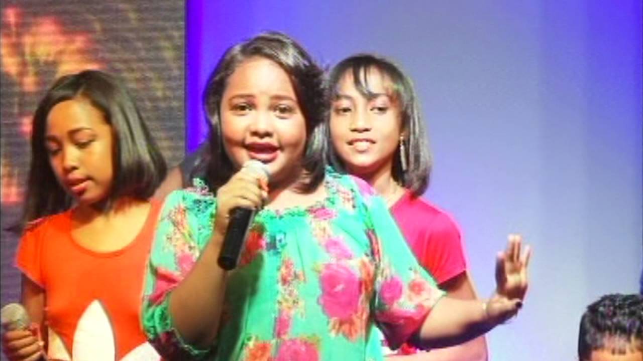 Pazzapa kids - Aleo mandihy (Anyah)
