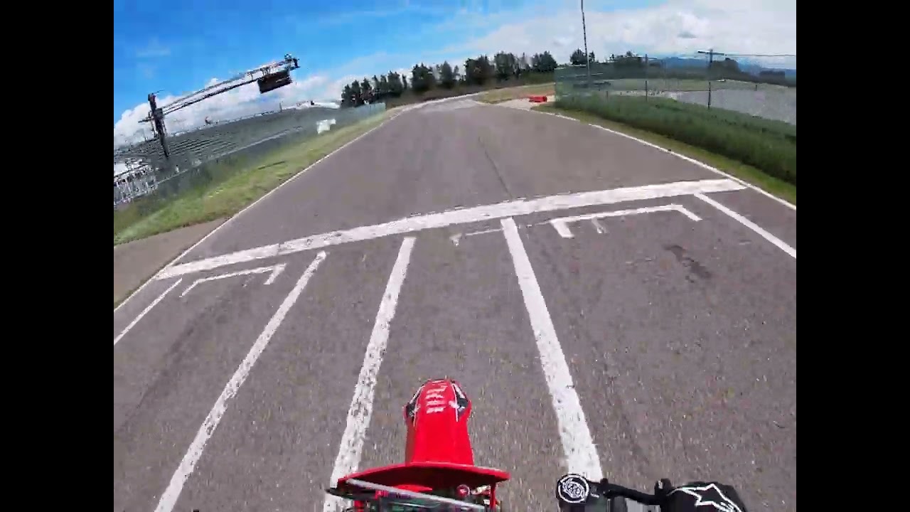 GAS GAS EC 250 TPI: SUPERMOTO TRACK