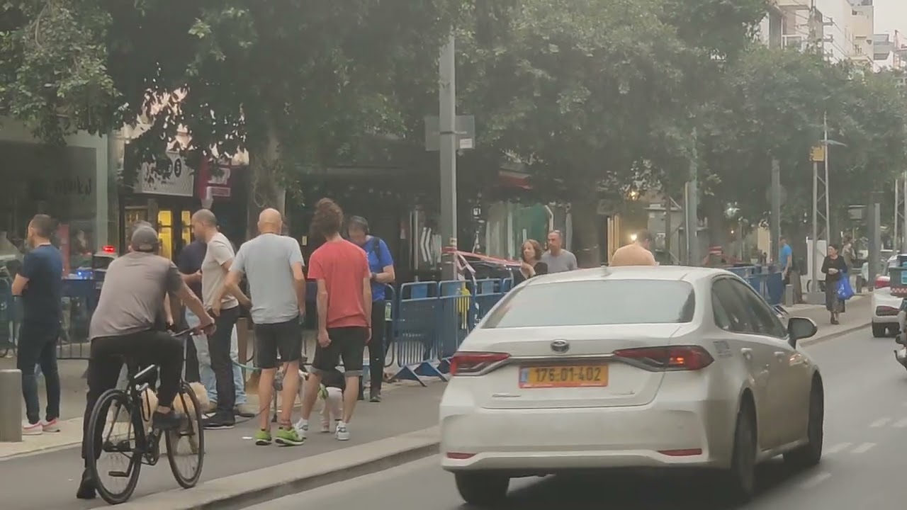 20220408 Tel Aviv, Dizengoff Street, site of terror attack this morning