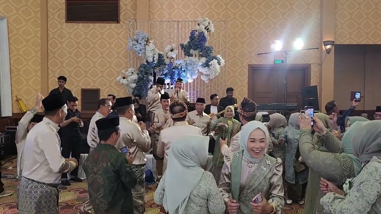 Ikan Dalam Kolam @odit&syahrawedding