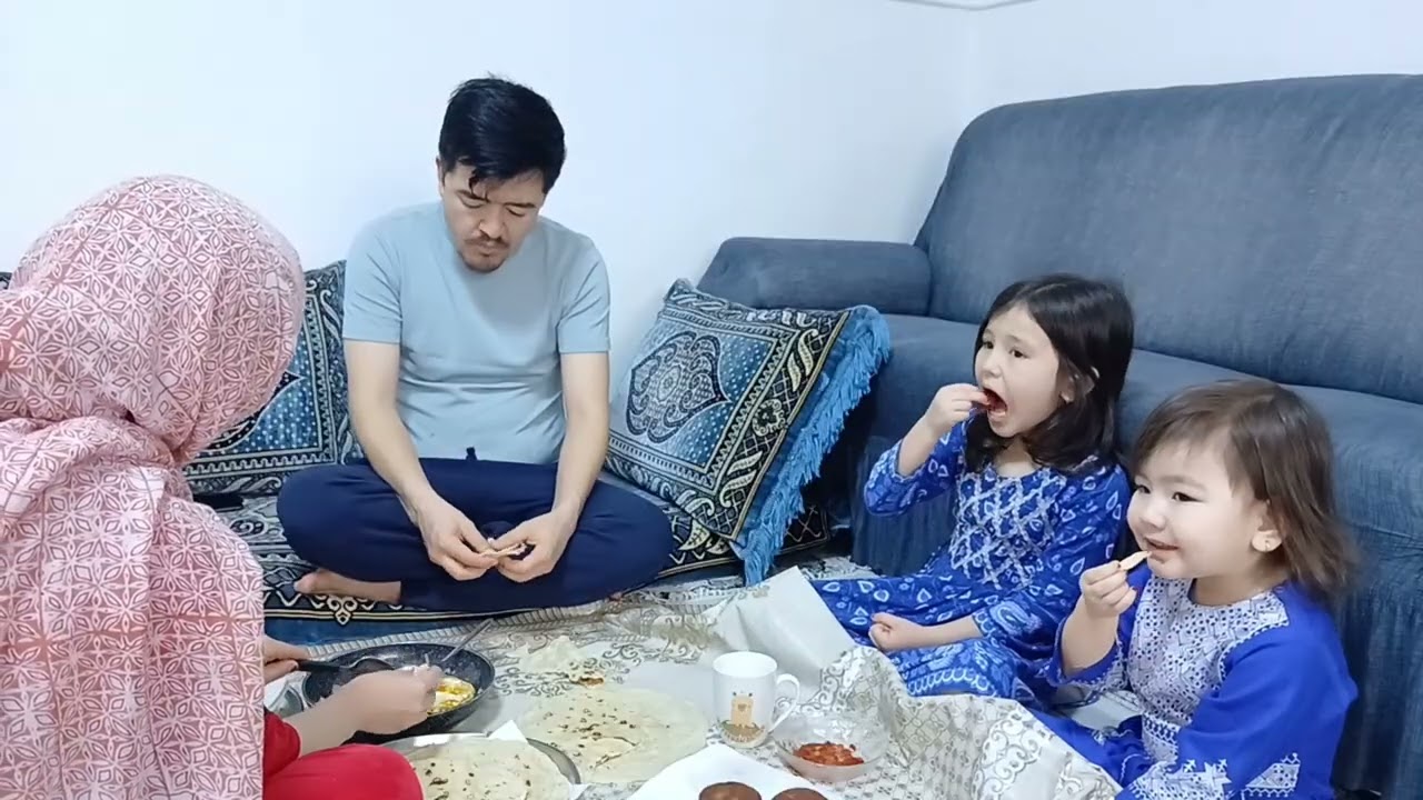 پختن نان تاوی #وخوردن صبحانه با نان تاوی ##جای همه تان خالی دوستان ##لطفا حمایت نماید  عزیزان 👍👍