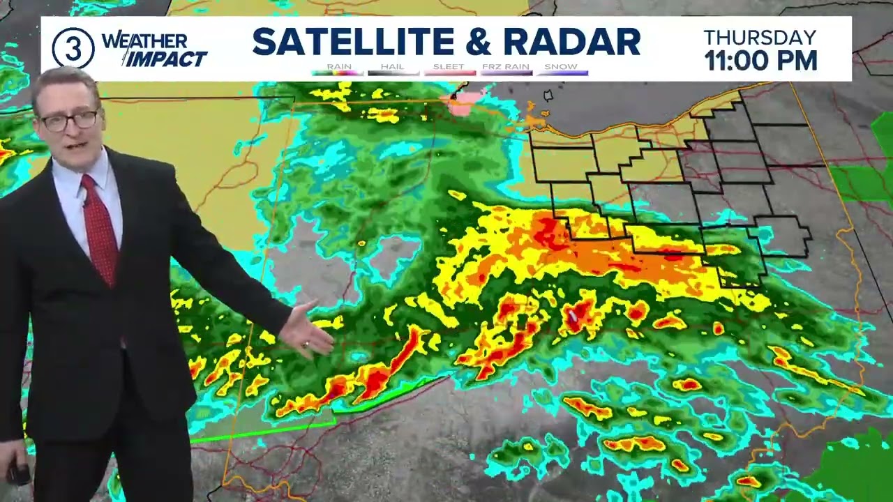 Cleveland area weather forecast: Rain and rumbles overnight, late change to snow Friday