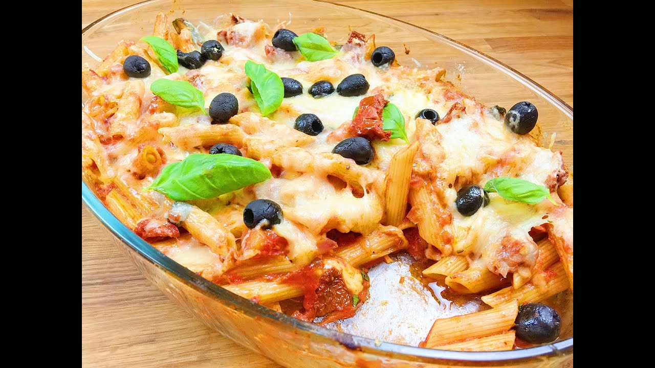 Bester Nudelauflauf mit Tomatensauce - Leckerster mediterraner Nudel Auflauf