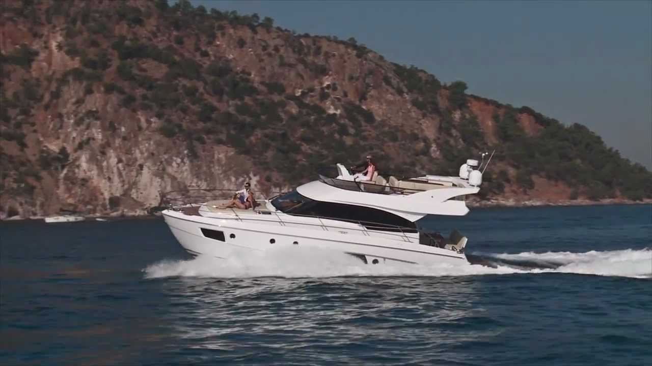 BAVARIA - VIRTESS 420 Fly - At sea
