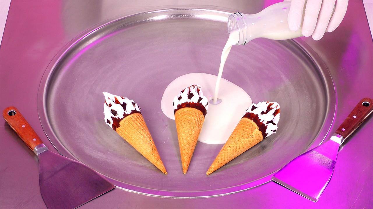 Cornetto Ice Cream Hack - how to pimp up your Cornetto Ice Cream Cone | Ice Cream Rolls ASMR