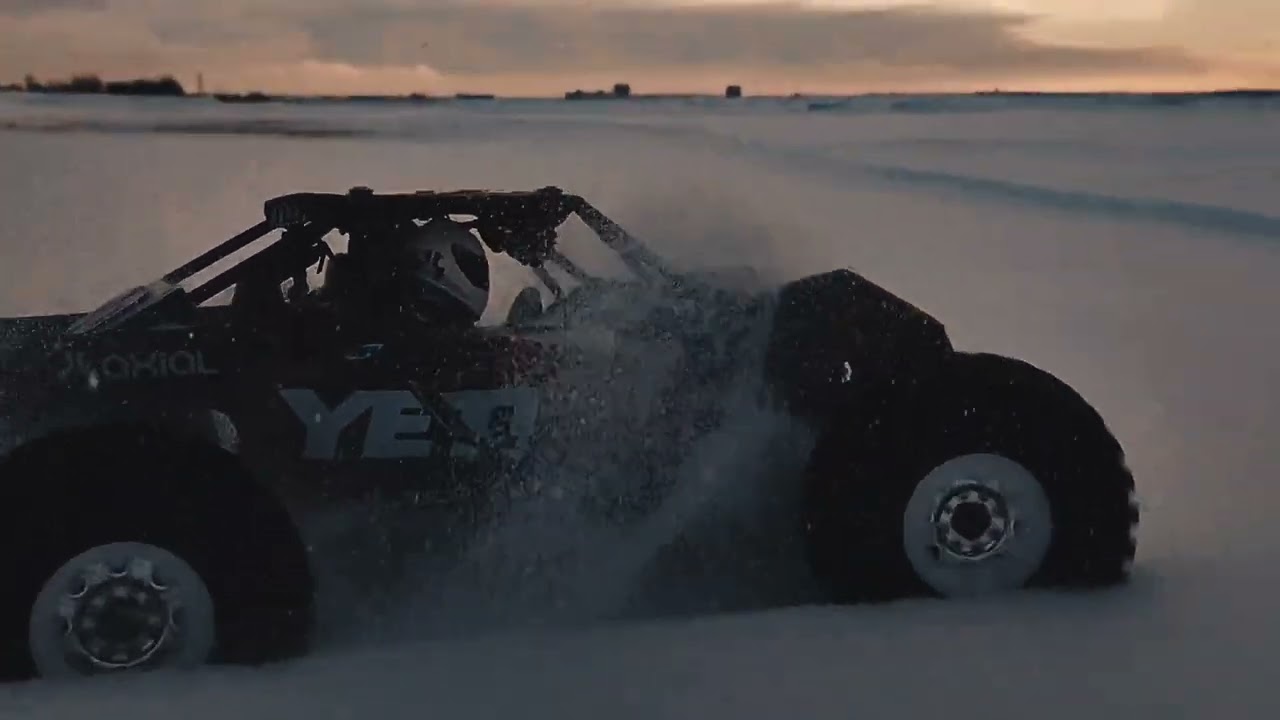 RC RACE of emotions from dawn to dusk Axial introduce scale YETI XL Monster Buggy #speed #power