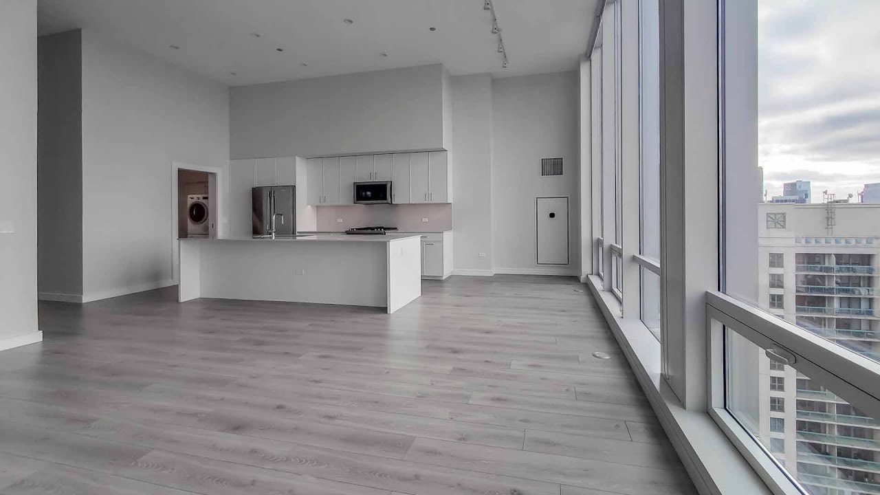 A River North 2-bedroom + den CB3 at the luxury One Chicago Apartments
