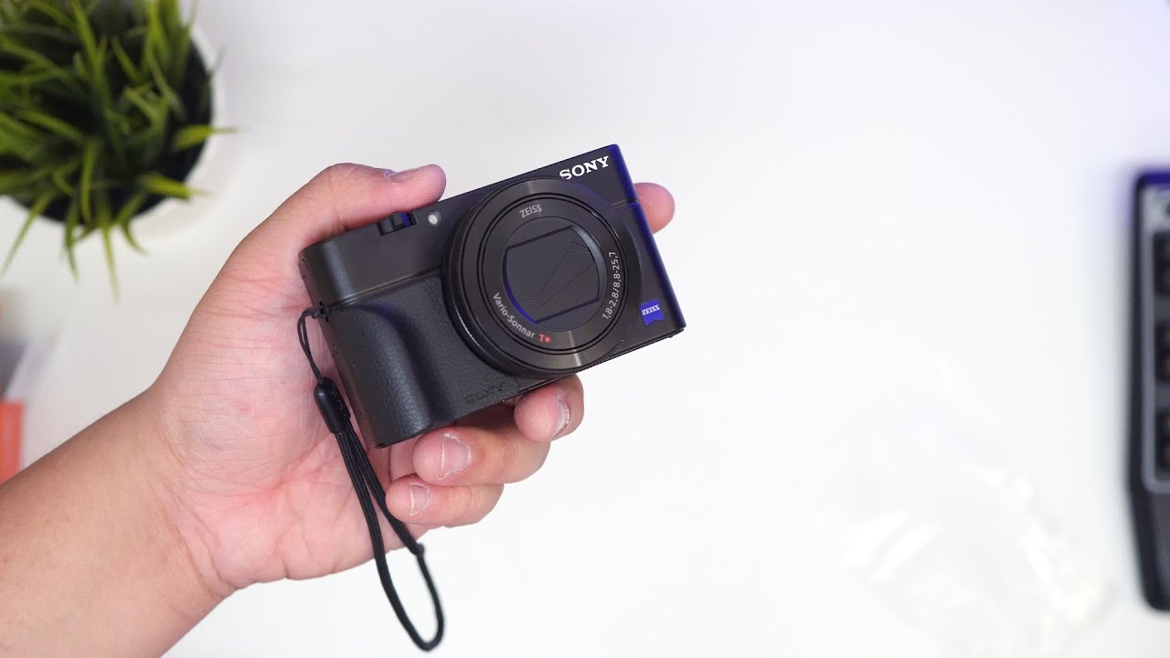 Sony AG-R2 Grip for RX100 | Unboxing & Application