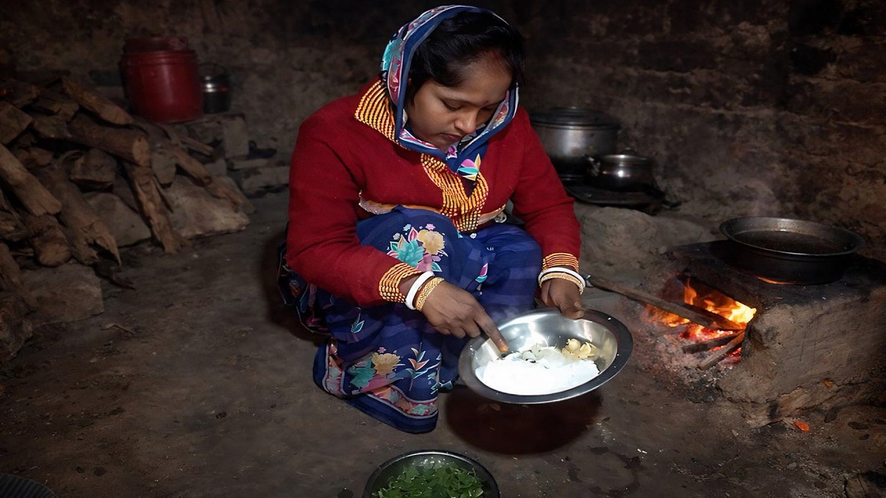 রাতের আধারে ঘরে বসে কলই শাক ভাজা | Cooking Video | Bangladeshi Cooking #VillageLife