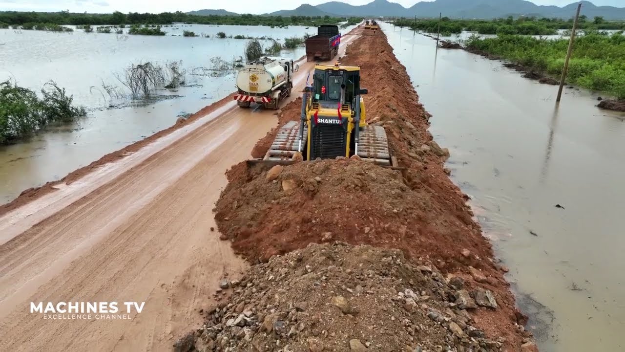 Excellent New Road Construction By SHANTUI Dozer and KOMATSU dozer with 24Ton Truck Delivery