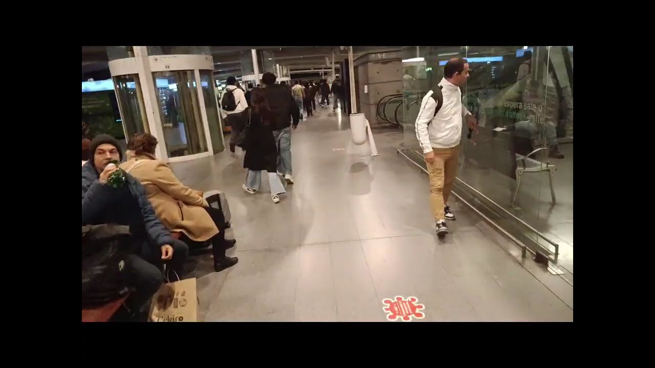 Trip to Lisbon in December: IC Train, metro, suburbs