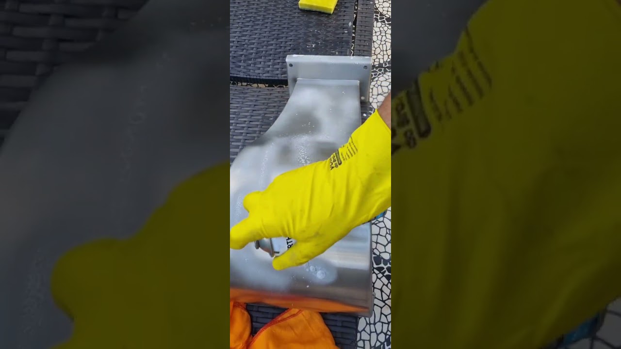 Vamos ensinar como remover manchas e oxidação da cascata
