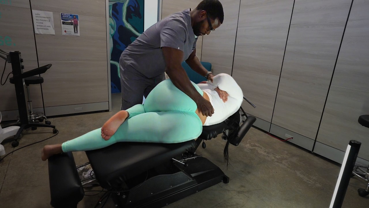 @BossyBrazilian came back in to get deep knots worked out of her neck