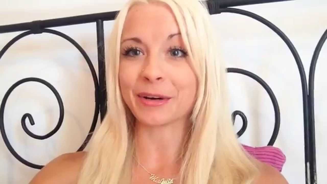 Mia Julia antwortet:  Aaron, NACKTHEIT und was war wirklich in der Dildo Nacht....!!