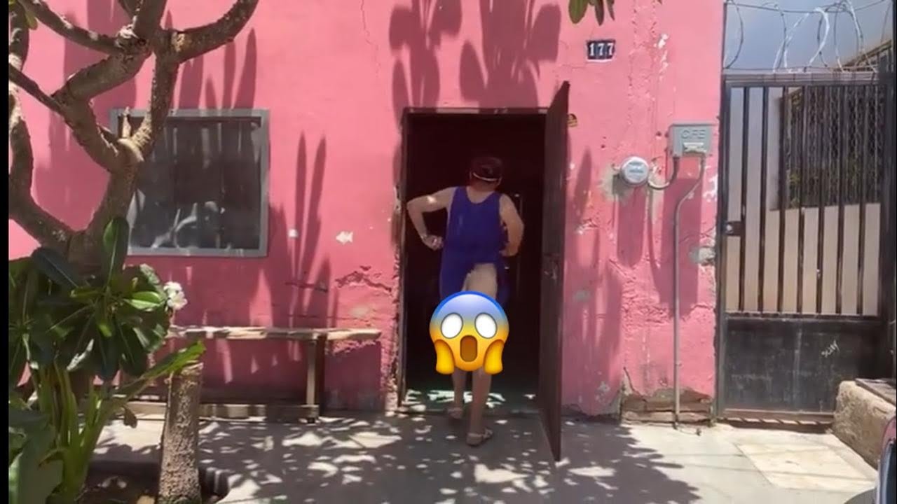 Gilberto está enojado con la cuarentena (no trae calzones nos enseño 😱)