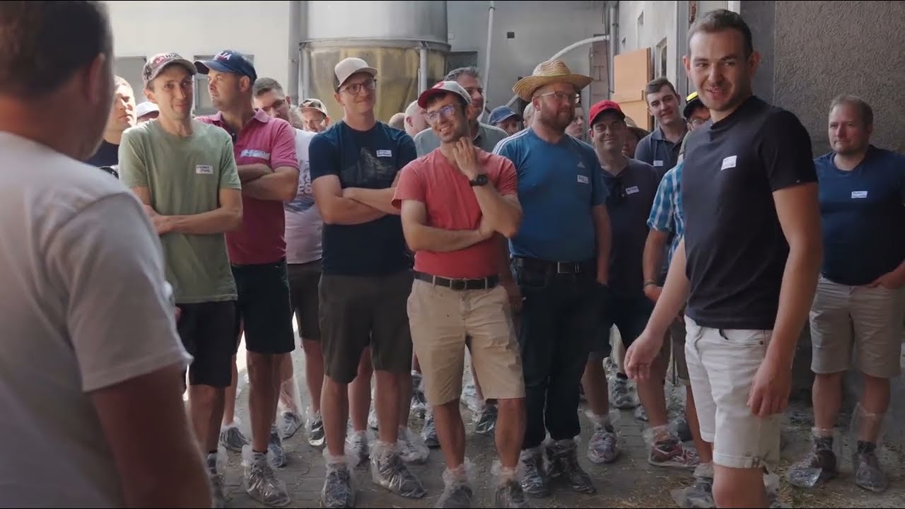 180 Kühe x 12.000 kg in Österreich: Neuer Jungviehstall + Infos über Kälber tränken + Kälberaufzucht