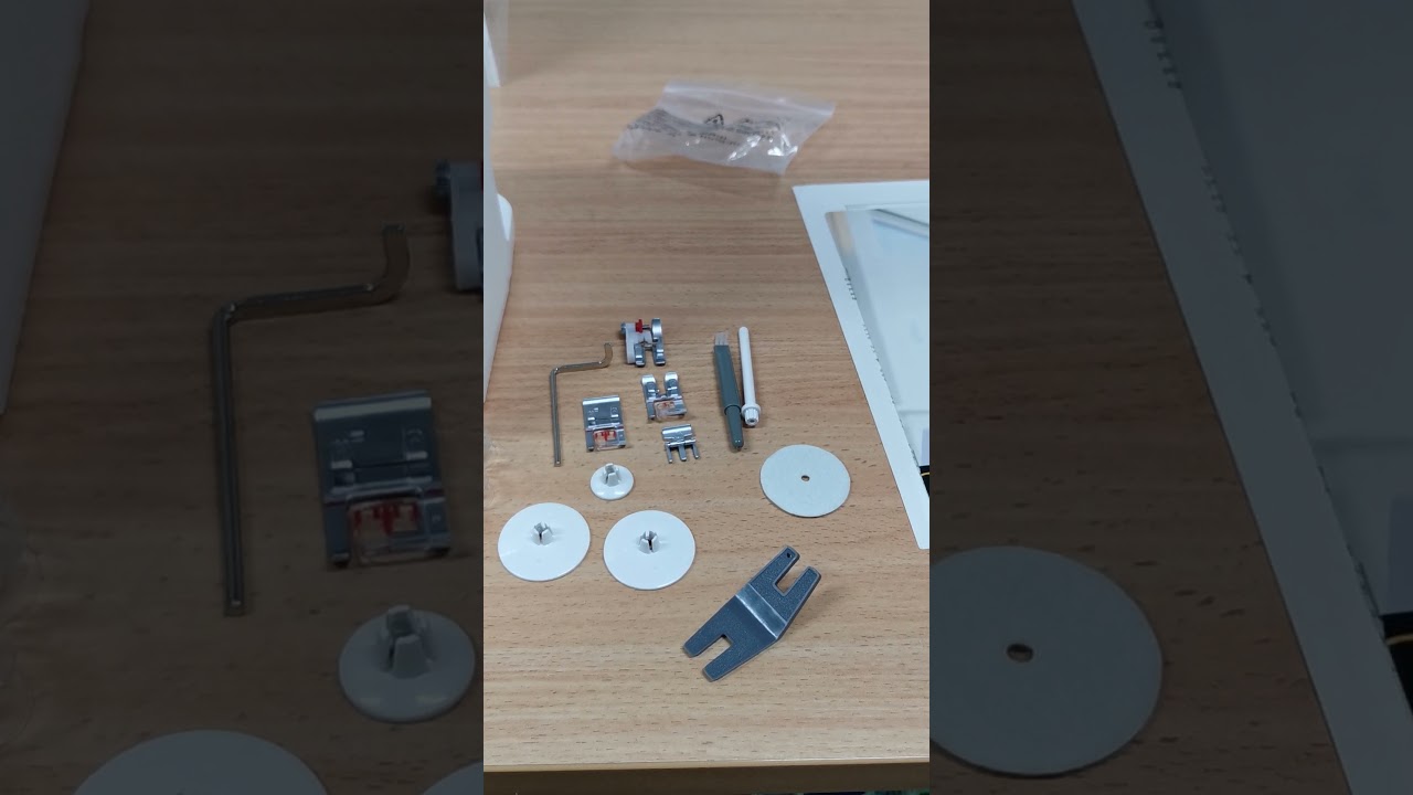 Unboxing the PFAFF Passport 3.0