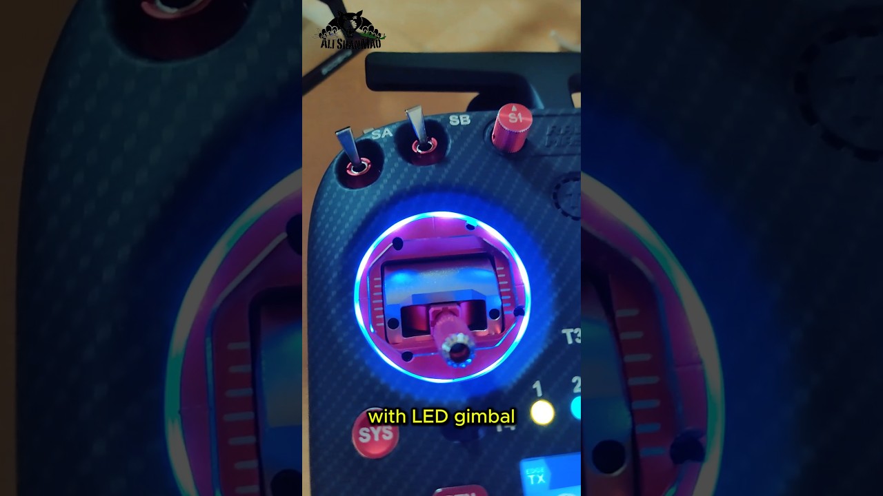Światła RGB z gimbalem na radiu? TX15 Max to wyższy poziom! 🌈 #shorts