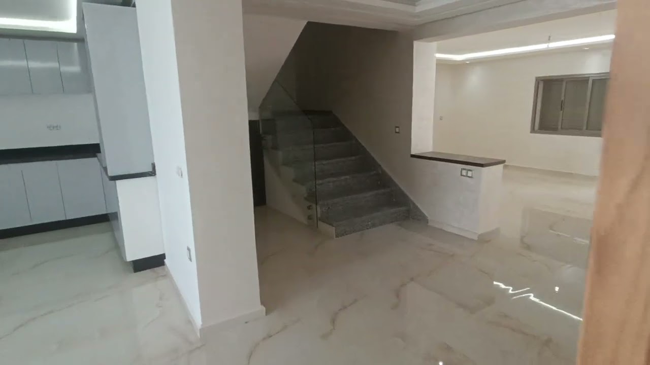 دوبلكس فيلا روووعة 💕330 متر حي البستان 🏘️ 156 مليون فقط 👍0667377606