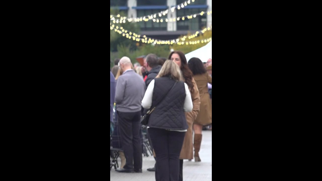Hundreds gather for annual Gervais Street Bridge Dinner
