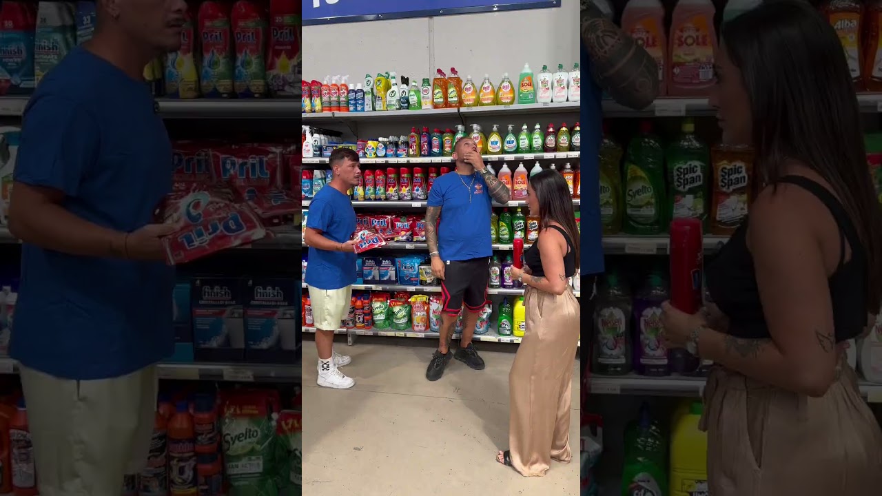 La cliente furba #cliente #colleghi #spesa #ladro #furto