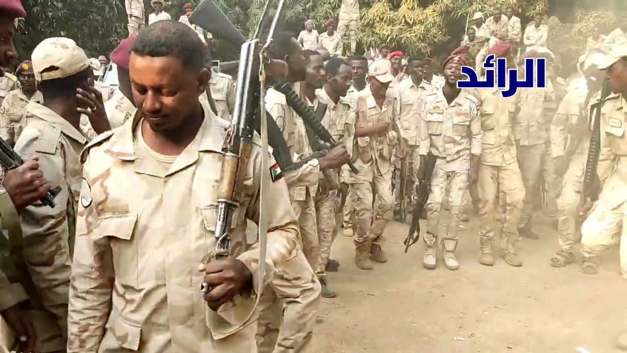 رقصة تراثية شعبية تسمى بـ رقصة المردوم تعتبر تراث سوداني أصيل ... يرقص به جنود من قوات الدعم السريع