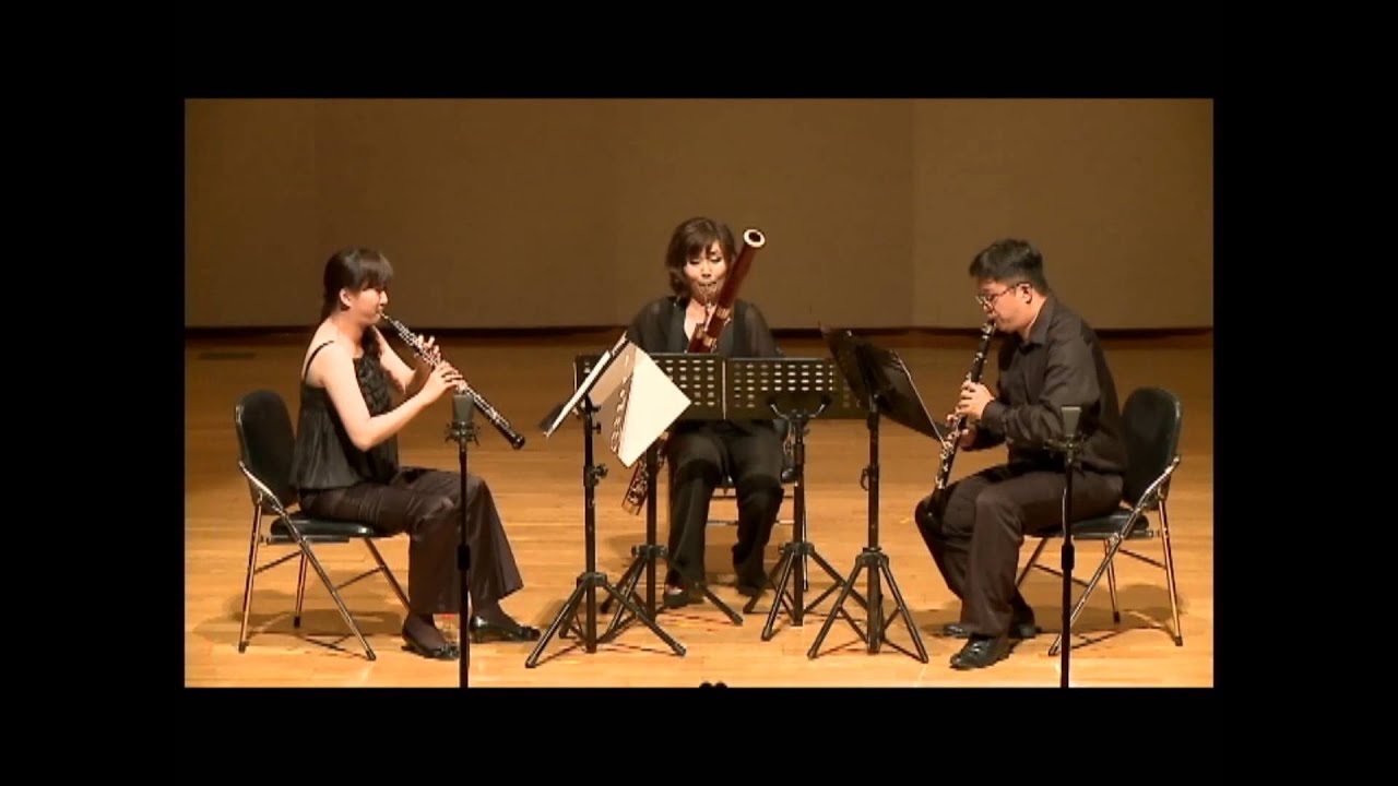 Pierre Max Dubois - Trio d'Anches for oboe, clarinet and bassoon, 3rd mvt.