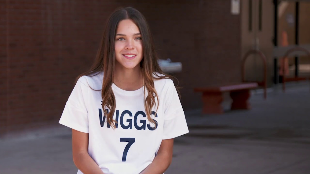 Tony the Tiger, LaDainian Tomlinson and Dick’s Sporting Goods surprise middle schoolers