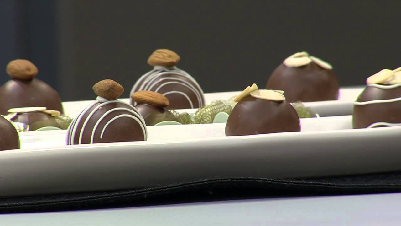 Receitas Bom Sabor 12/02/2014 - Bombom de amêndoas banhado no chocolate - Chef Mari Corali