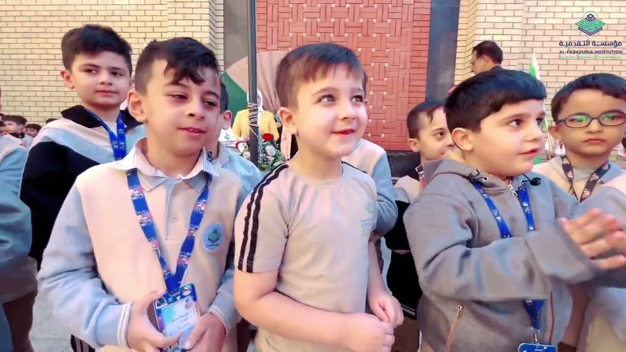 مراسيم وتحية العلم ليوم الخميس باللغة الإنجليزية