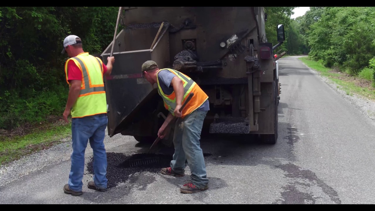 Is EZ Street Really The Best Asphalt For Pothole Repair? - Independence County, Arkansas