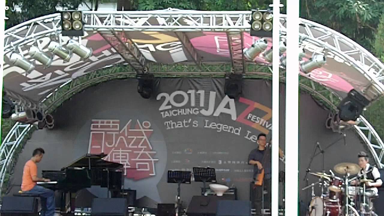 Mark Kuo's Neo-Retro Jazztet: Shiny Stockings