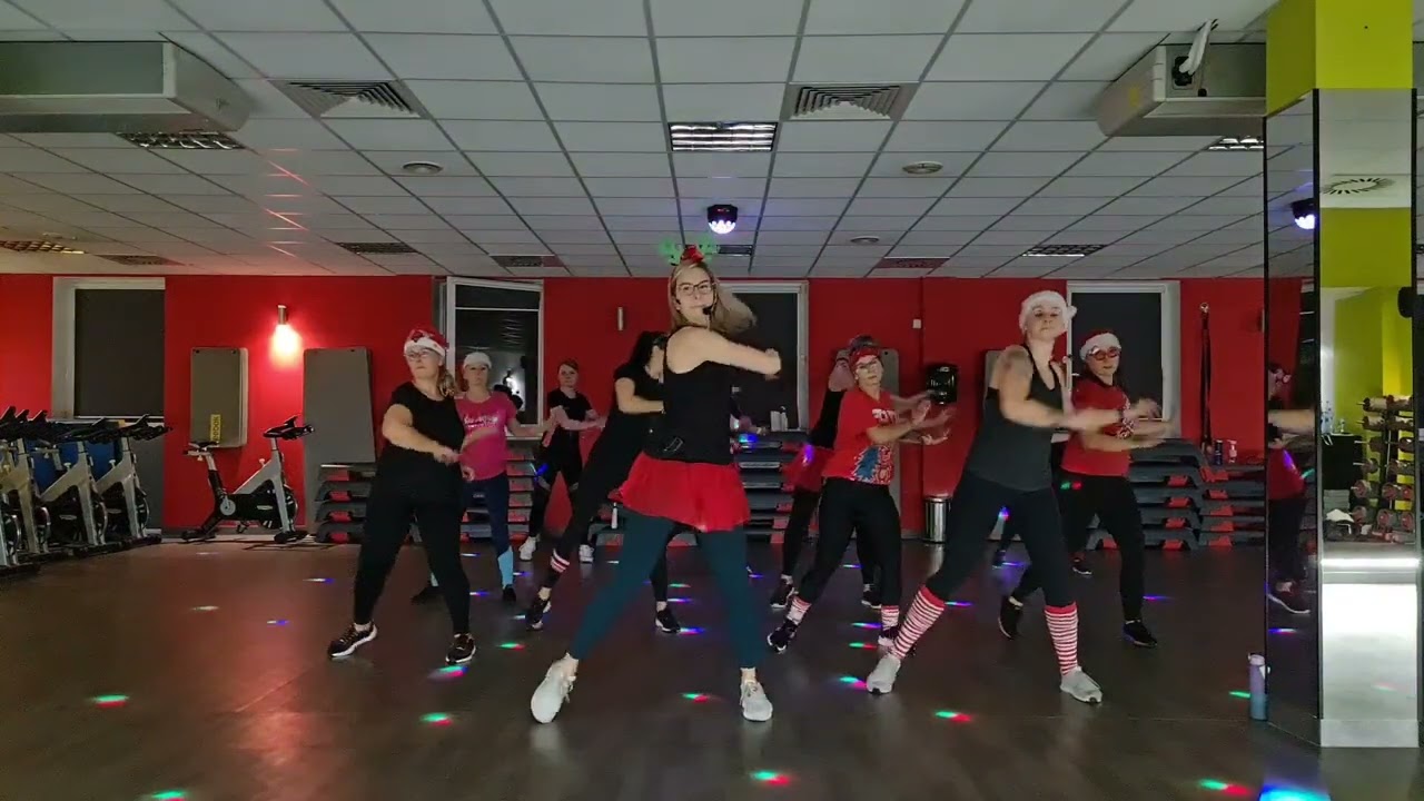 Dance Fitness Show / Coraz Bliżej Święta - Cleo