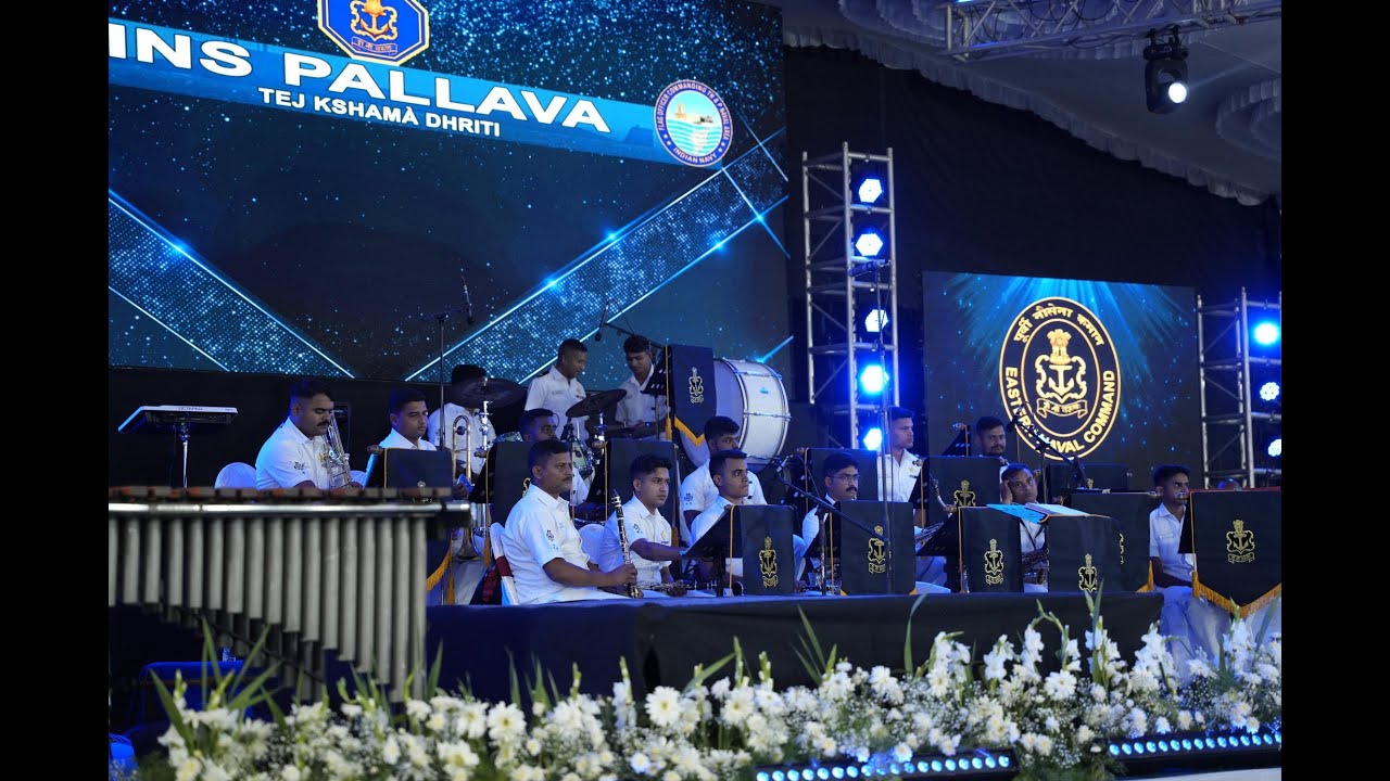 Indian Navy Band Mesmerises Puducherry | Live Symphonic Concert by Eastern Naval Command