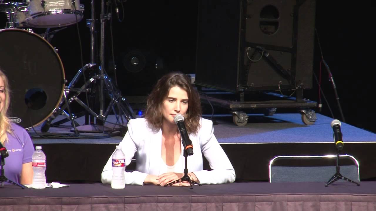 Cobie Smulders Q & A Panel from Comicpalooza 2015