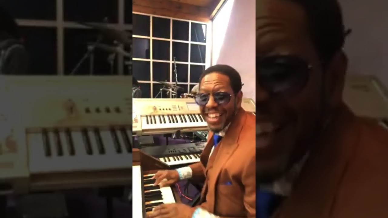 Crazy Churchy Praise Break #Top10musicans