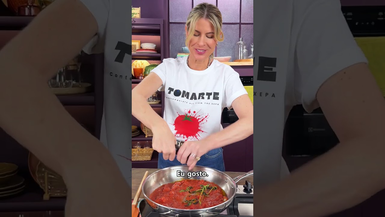 Macarr&atilde;o com molho de tomate r&aacute;pido