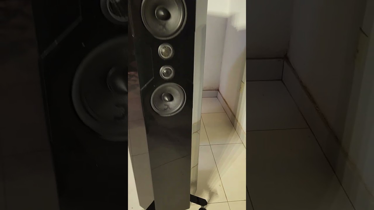 caixa da @extremeaudiorv ficou pronta ... linda linda na laca preta só o espelho