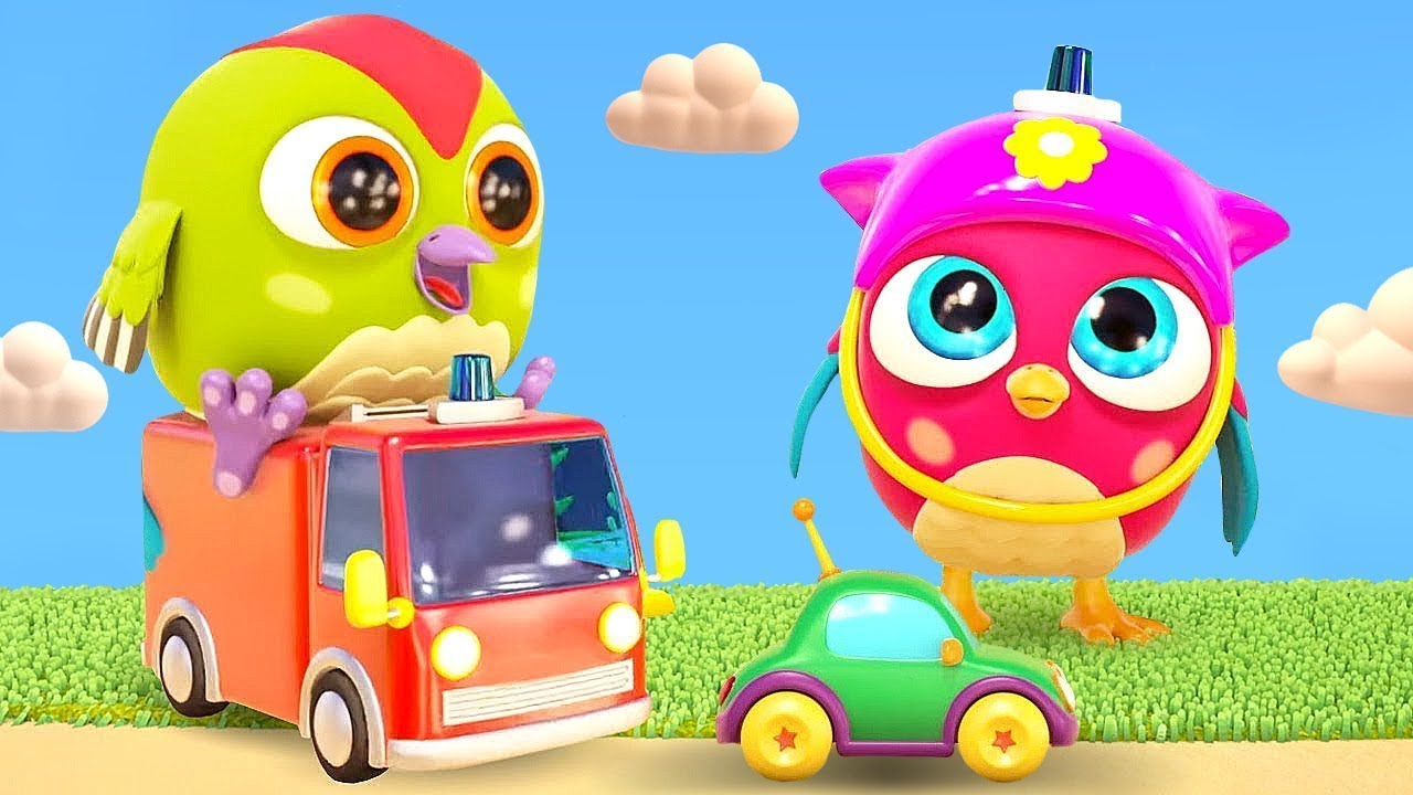 Hop Hop e Peck Peck brincam com carros. Novo desenho infantil em portugu&ecirc;s BR