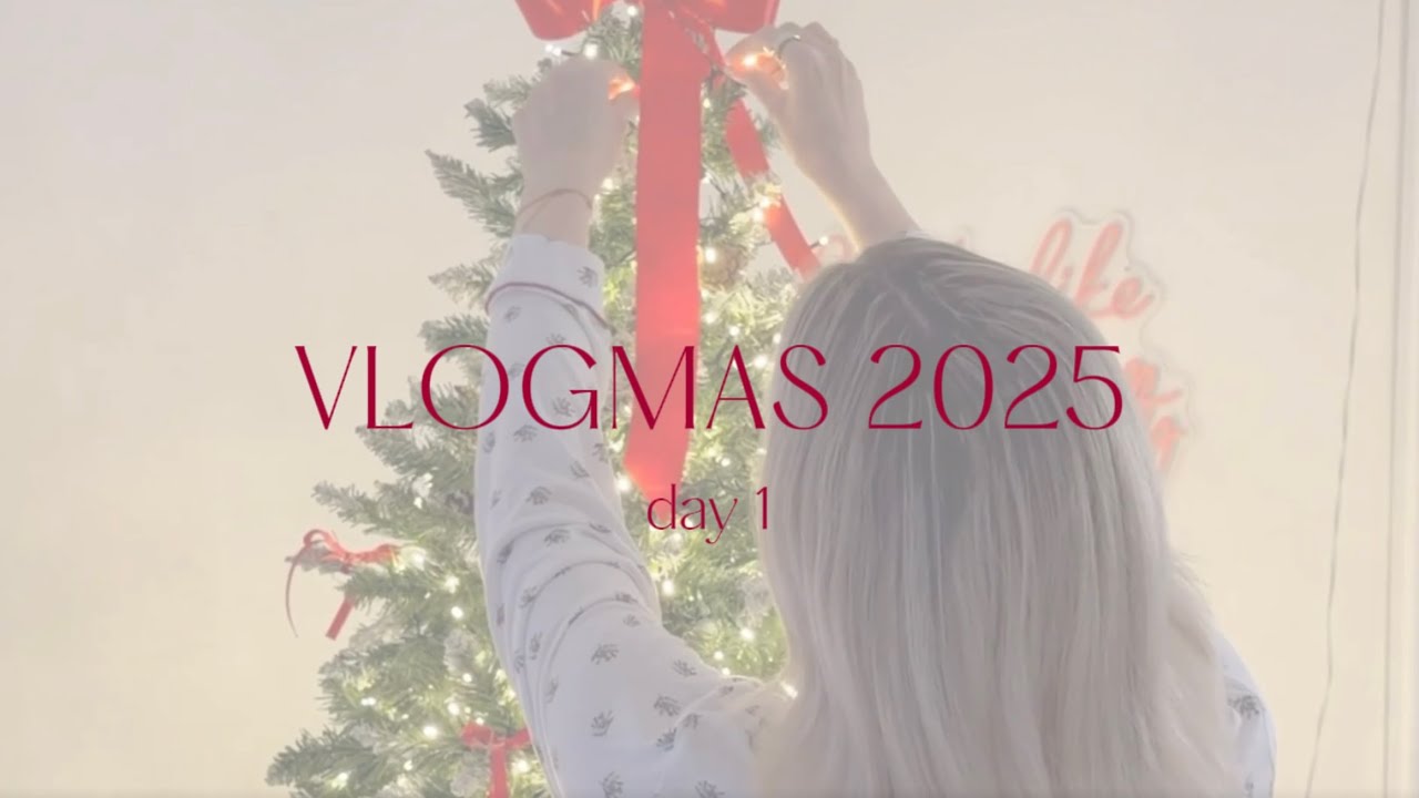 VLOGMAS DAY 1 | Decorating the tree & baking cookies 