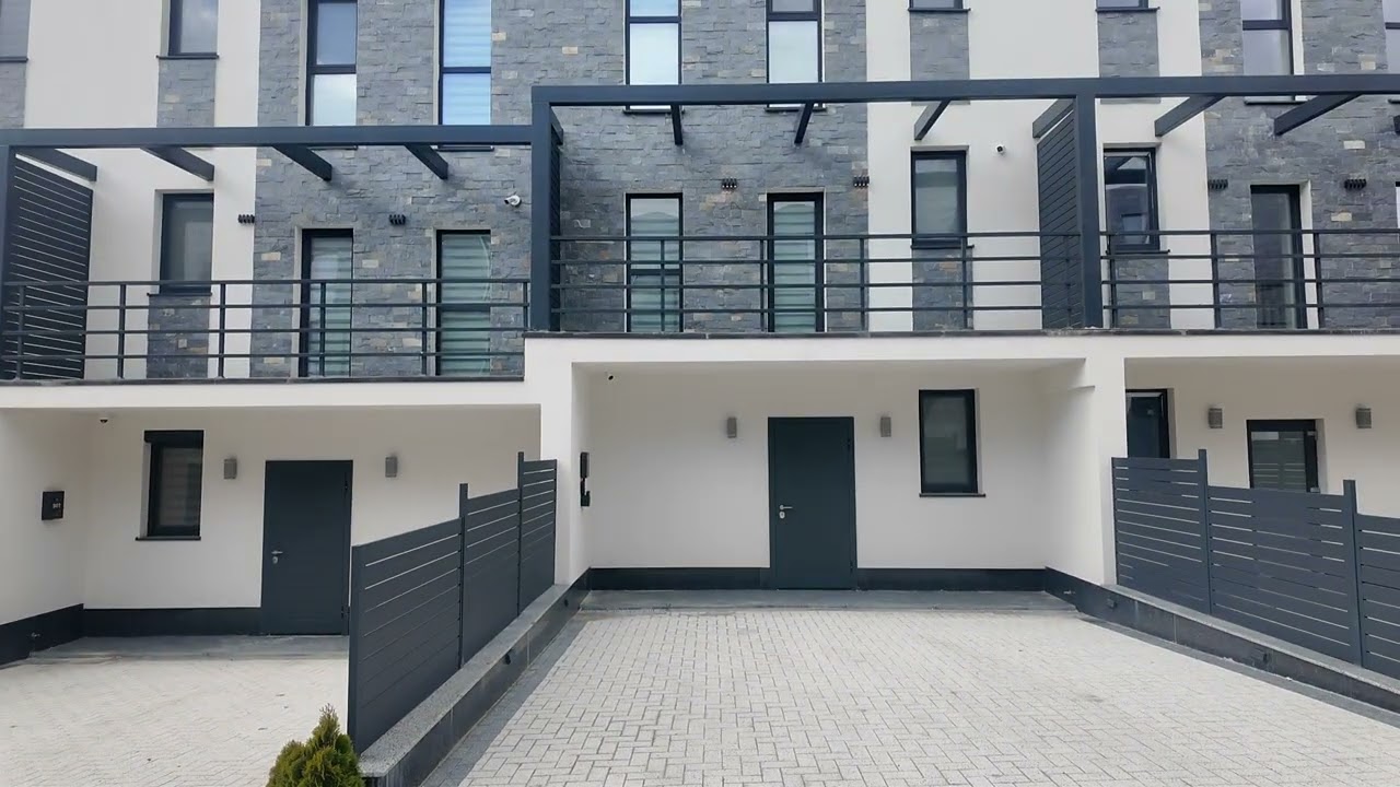 TownHouse Chicago 30. Tel. +373 68902111