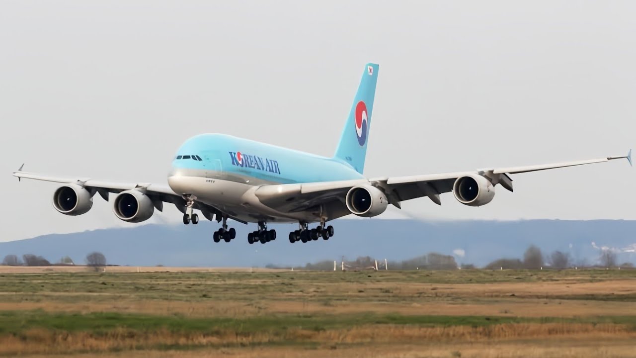 Korean Airways A380 SMOOTH Landing in the Strong Crosswind at San Francisco Int Airport | Aerofly |