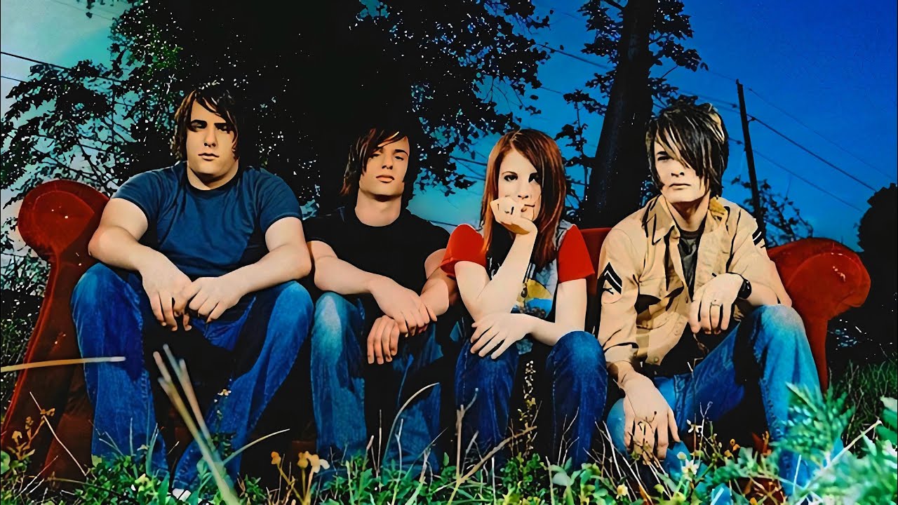 Paramore - All We Know Is Falling (FULL ALBUM with music videos)