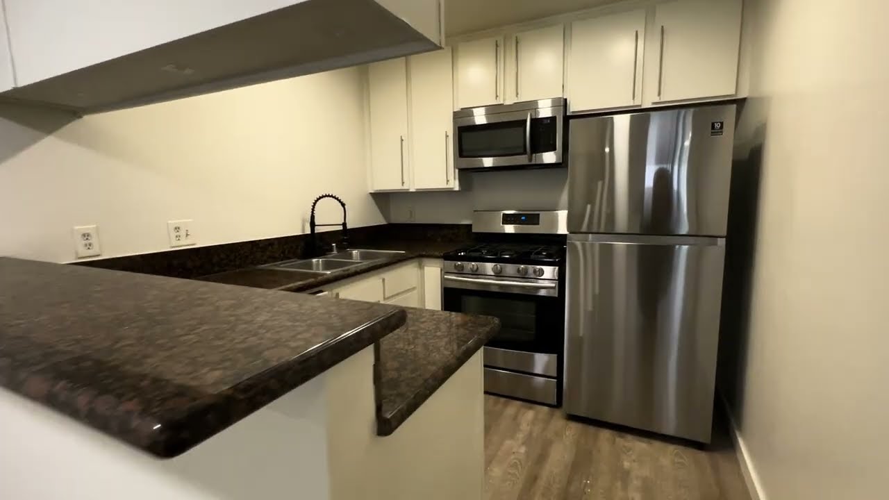 3715 Canfield 108