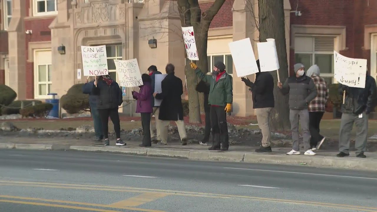 'We are willing to walk out': Proviso teachers union could strike Friday over pay